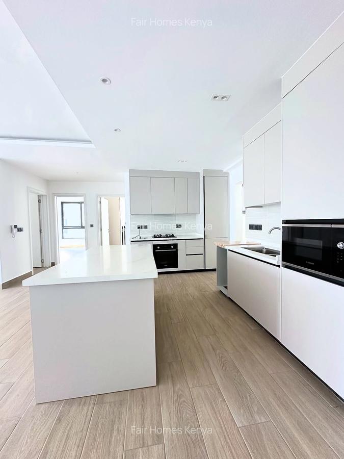 3 Bed Apartment with En Suite at Riverside Drive
